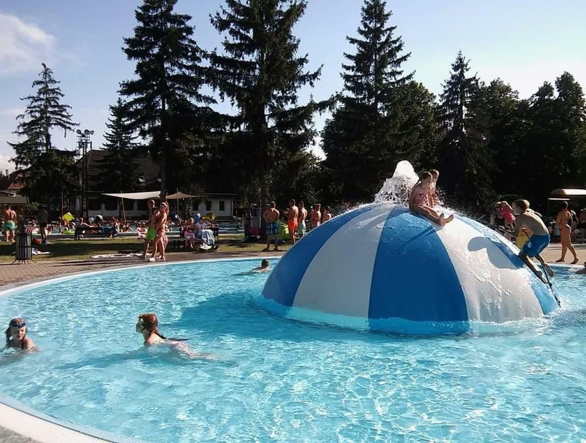 Twins House - Dorka Апартаменти *